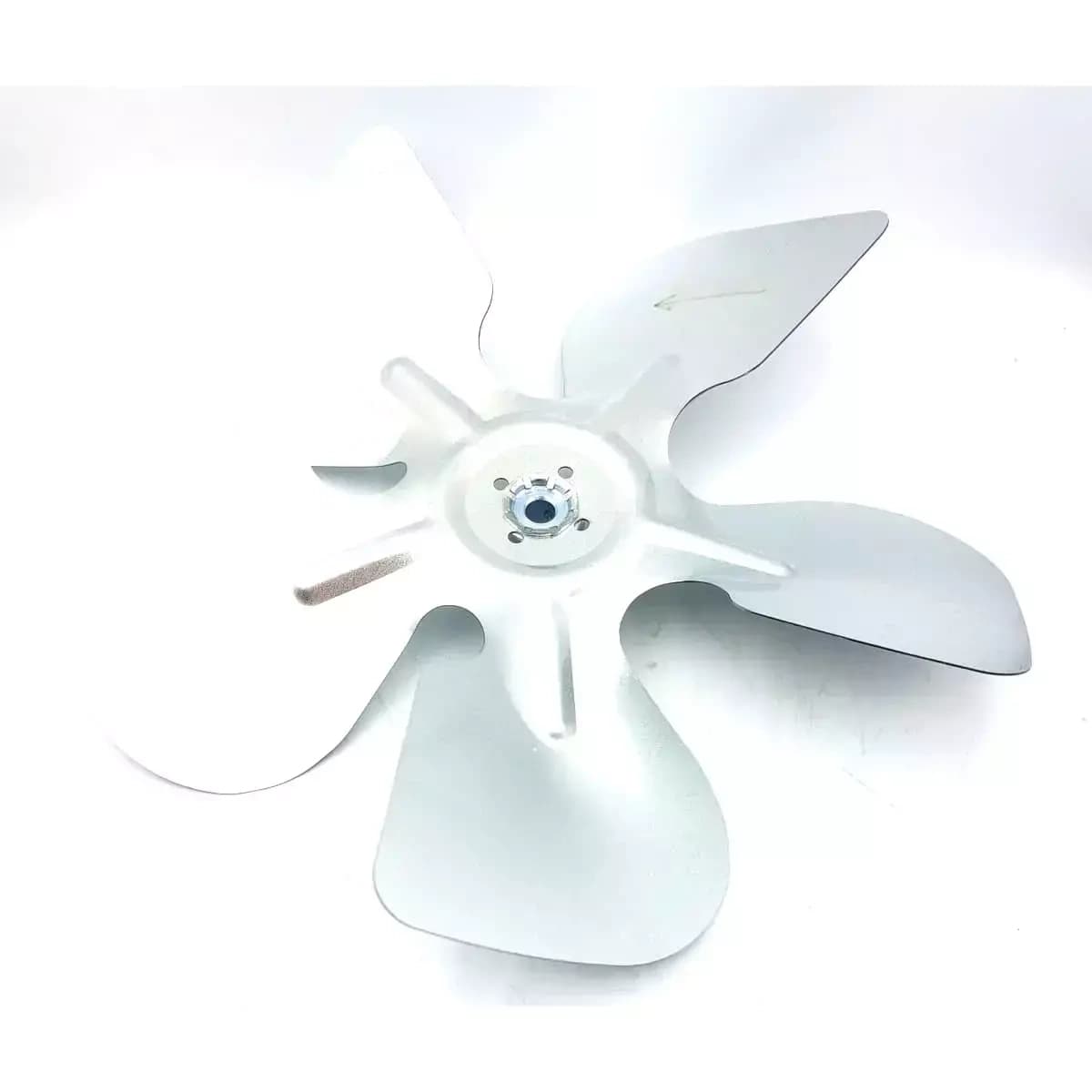 Větrný mlýnek s ventilátorem