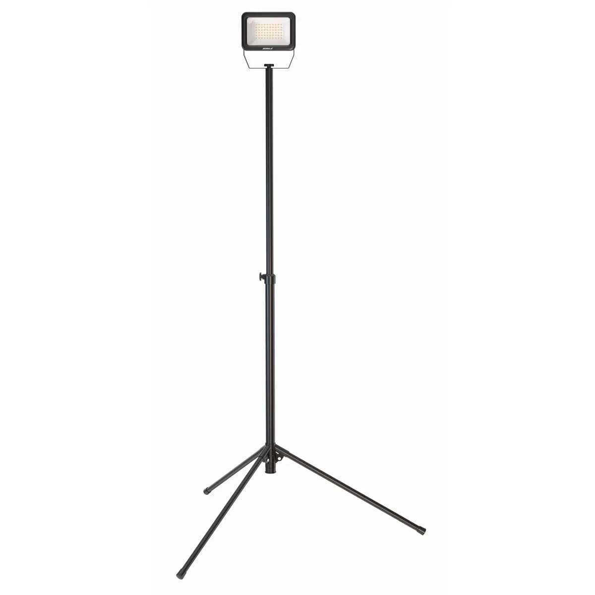 Dílenská lampa 4600lm